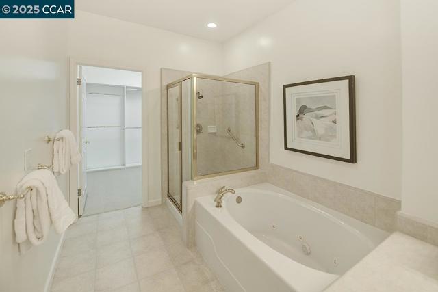 2916 Saklan Indian Dr, Walnut Creek CA: https://media.crmls.org/mediaz/2165bd36-e09f-4cb9-b744-22f0290b5361.jpg