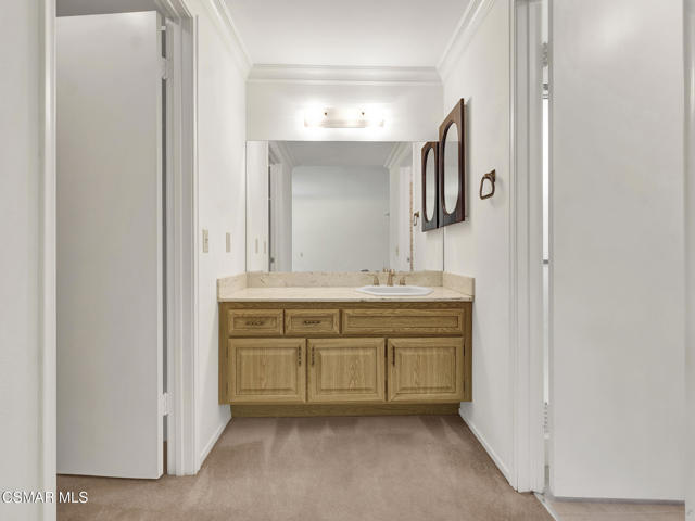 121 Ensenada Avenue, Newbury Park CA: https://media.crmls.org/mediaz/2166356a-6bed-4a67-9e10-934f795719e4.jpg