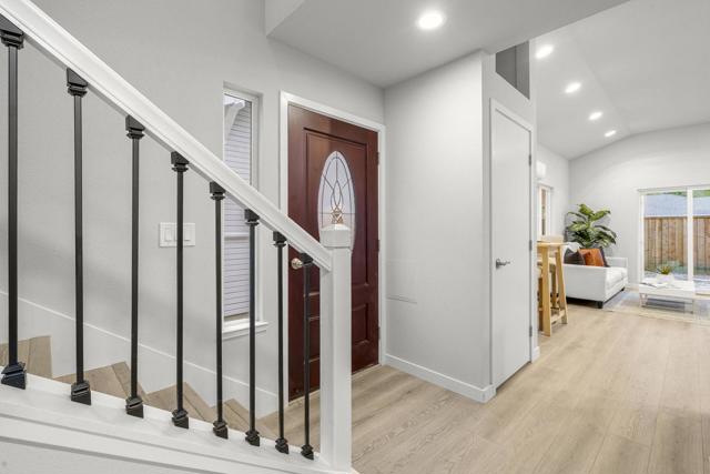 840 N 15th Street, San Jose CA: https://media.crmls.org/mediaz/21664782-c7fb-4df6-adfc-f5533fe9e70e.jpg