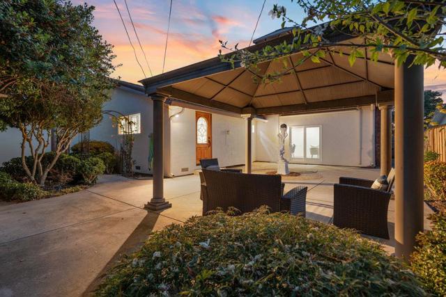 788 Mayten Tree Court, Sunnyvale CA: https://media.crmls.org/mediaz/21666077-c8c3-471a-9545-94dcccc61ed7.jpg