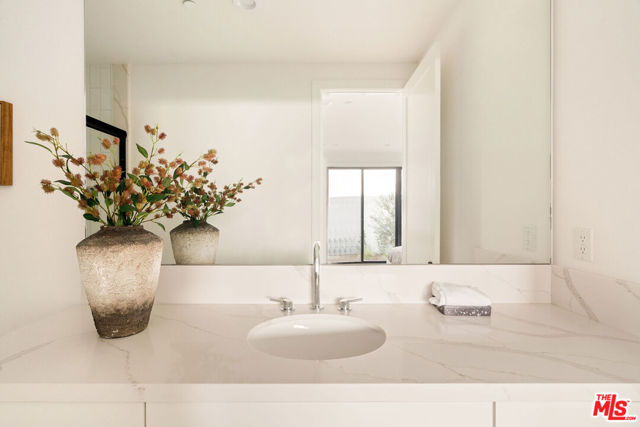 1615 N Coronado Street, Los Angeles CA: https://media.crmls.org/mediaz/21666499-6dbb-47ec-9379-312e9c7fc376.jpg