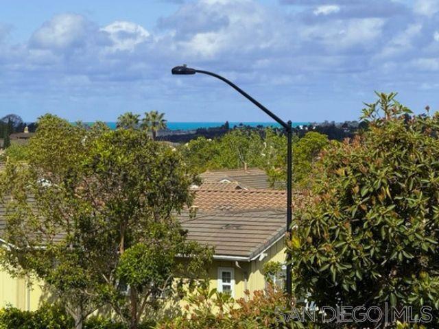 13016 Lumen Way, San Diego CA: https://media.crmls.org/mediaz/216685bc-a2d3-4117-9014-20ea73a366f5.jpg