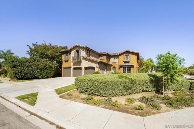 5545 Nanday Ct, Oceanside CA: https://media.crmls.org/mediaz/2167552e-81c3-4e14-8915-0d899fc67261.jpg