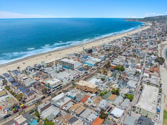 814 16 Pismo Ct., San Diego CA: https://media.crmls.org/mediaz/2168306e-2d19-4221-9bf8-3e0fb791394e.jpg