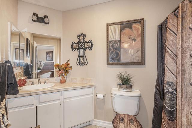 Detail Gallery Image 16 of 36 For 2946 Alanwood Ct, Spring Valley,  CA 91978 - 2 Beds | 2 Baths