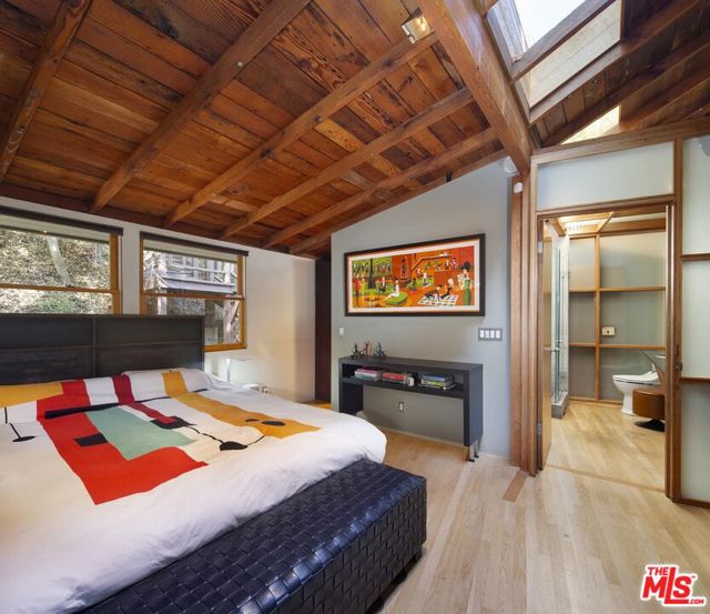 Drew Fenton | 10335 Oletha Lane Los Angeles CA | MLS: 7455546