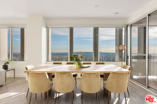 5670 Wilshire Boulevard, Los Angeles CA: https://media.crmls.org/mediaz/216a448e-99ce-479a-a1fe-55394db4bb01.jpg
