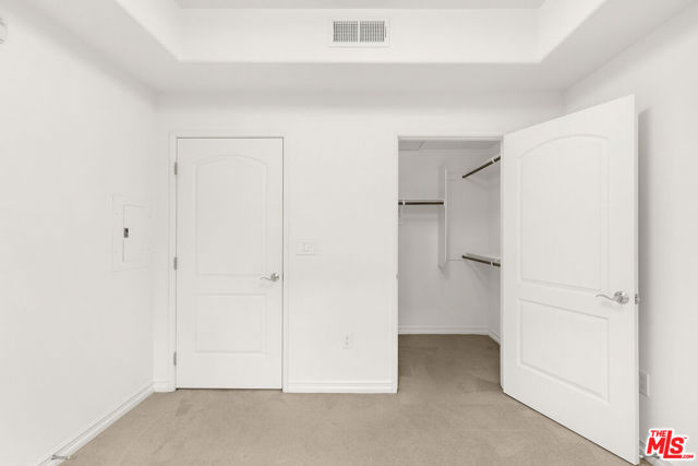 629 Traction Avenue, Los Angeles CA: https://media.crmls.org/mediaz/216a85b8-075b-459e-a5ae-ac1eaaa1065b.jpg
