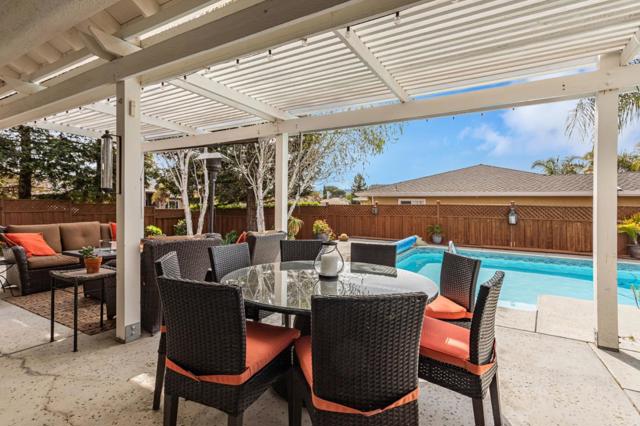 95 Marcus Court, Hollister CA: https://media.crmls.org/mediaz/216bae42-4440-446f-a8dd-f56503302736.jpg