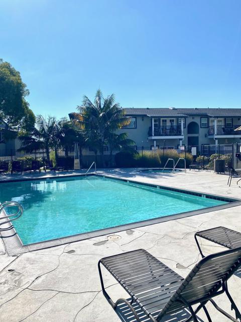 506 Canyon Drive, Oceanside CA: https://media.crmls.org/mediaz/216c359e-5248-4b6b-934f-7c75ca713974.jpg