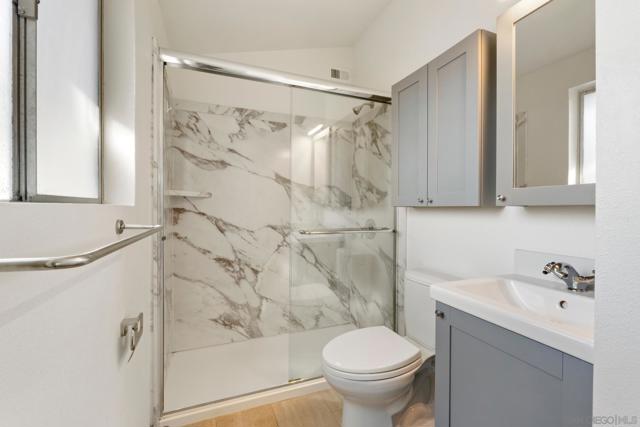 965 Highland Drive, Vista CA: https://media.crmls.org/mediaz/216ccc88-08b5-4f6d-bcbb-ecd74aea41f8.jpg