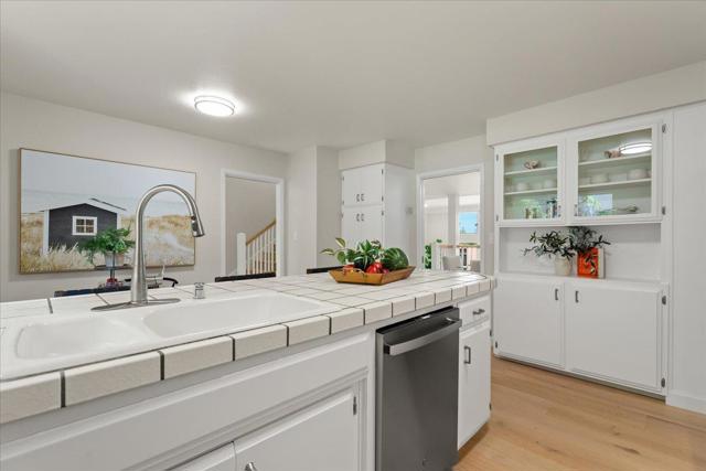 18400 Overlook Road, Los Gatos CA: https://media.crmls.org/mediaz/216ce889-1e08-4655-9c99-afb6de324a77.jpg