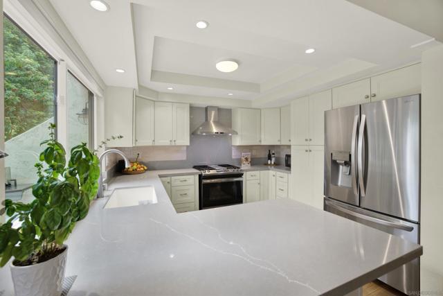 3069 Plaza Natalia, Bonita CA: https://media.crmls.org/mediaz/216e59a2-d2e6-4715-9ee8-7765794d6a00.jpg