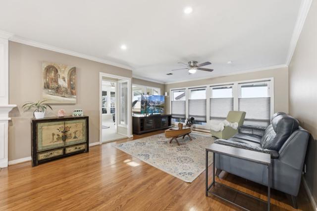 976 2nd Avenue, Redwood City CA: https://media.crmls.org/mediaz/216edd9f-639d-4c5d-b526-24c6e1baa605.jpg