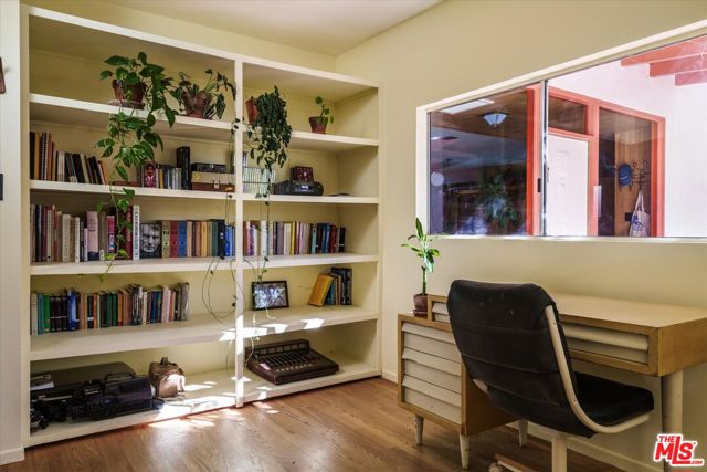 10848 Plainview Avenue photo 40