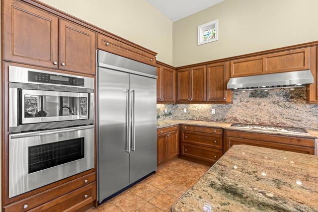 29472 Welk Highland Dr., Escondido CA: https://media.crmls.org/mediaz/21708c83-7c66-4275-ae0d-3757be984c96.jpg