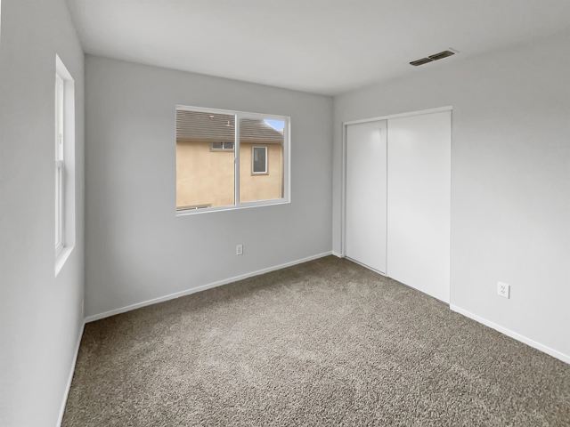 4455 Meadow Valley Cir, Fairfield CA: https://media.crmls.org/mediaz/2170faf8-50aa-4fcb-81ad-37380cff079e.jpg