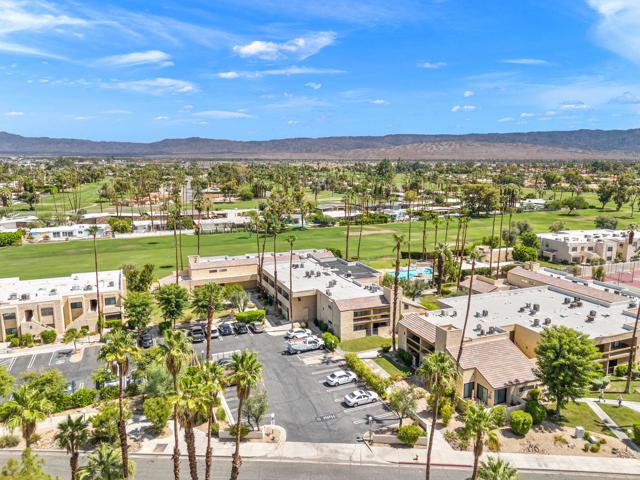 5300 E Waverly Drive, Palm Springs CA: https://media.crmls.org/mediaz/2171270e-65f5-43d5-a1e0-a0a0e356a8db.jpg