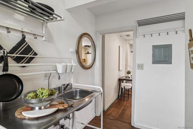 6017 Broadway, San Diego CA: https://media.crmls.org/mediaz/2171a93b-4b8d-4ecc-a15c-5addb4ea1fb8.jpg