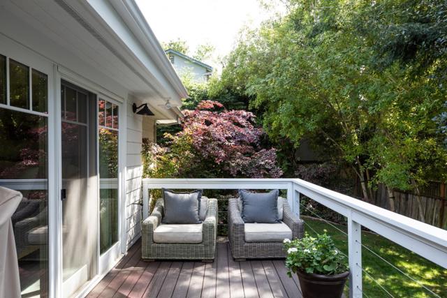 Image 19 of 31 For 63 Ridgecourt