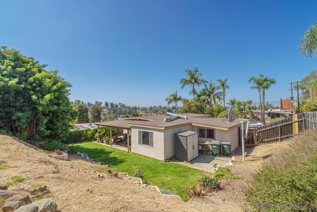 5393 Mary Fellows Avenue, La Mesa CA: https://media.crmls.org/mediaz/21721b79-e348-4951-8085-6b76f009d013.jpg