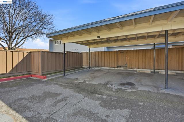 Image 35 of 39 For 34597 Bluestone Cmn