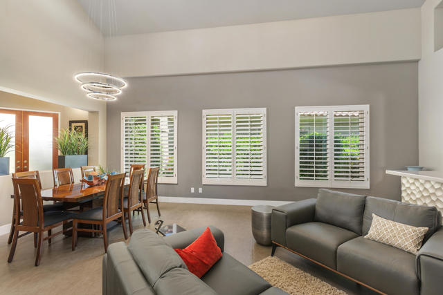 187 Kavenish Drive, Rancho Mirage CA: https://media.crmls.org/mediaz/2174548a-bc2c-426f-9a2b-0af8e9df73a6.jpg