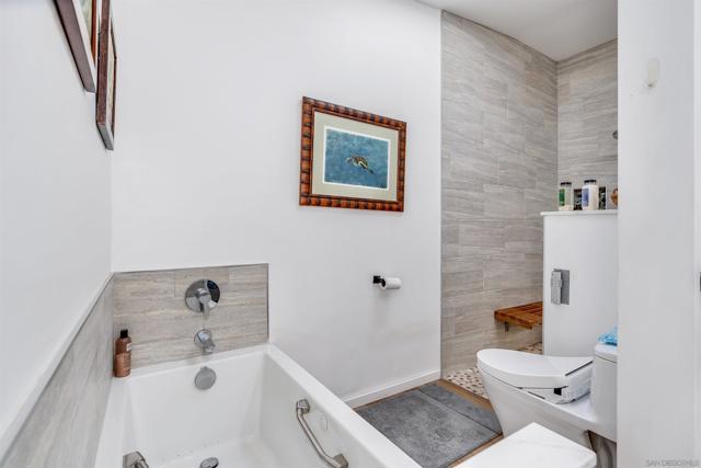 Image 61 of 73 For 9226 Briercrest Dr