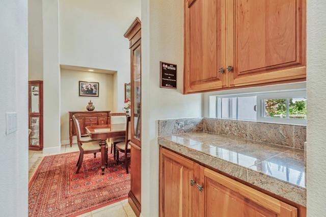 1152 Little River Drive, Hollister CA: https://media.crmls.org/mediaz/21745dda-1831-4b4c-bb0f-7d08c6030574.jpg