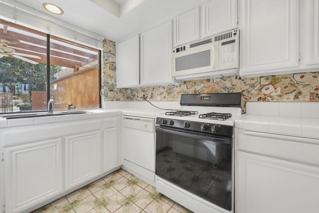 2 Valencia Drive, Rancho Mirage, CA 92270