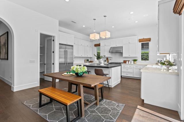 42059 Vinha Way, Fremont CA: https://media.crmls.org/mediaz/21749a78-3ba7-4121-8e01-deb0f72c4b79.jpg