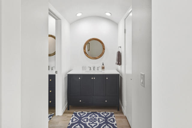 110 Celano Circle, Palm Desert CA: https://media.crmls.org/mediaz/217615fb-7865-4619-9756-63bfb5267ecd.jpg