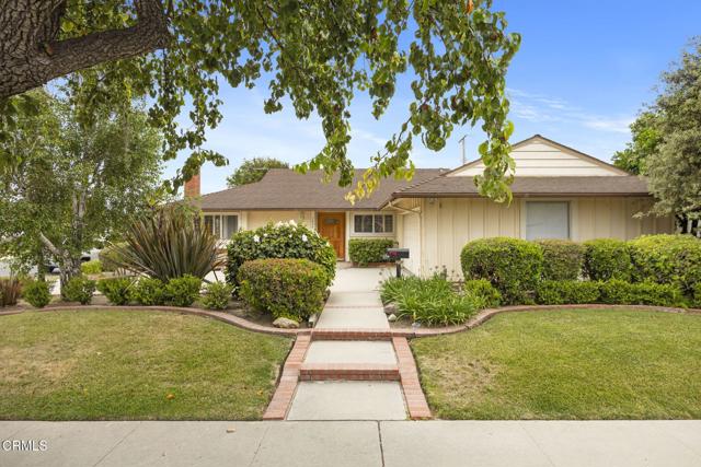 Detail Gallery Image 1 of 1 For 1084 E Pinehurst Place, Camarillo,  CA 93010 - 4 Beds | 2 Baths