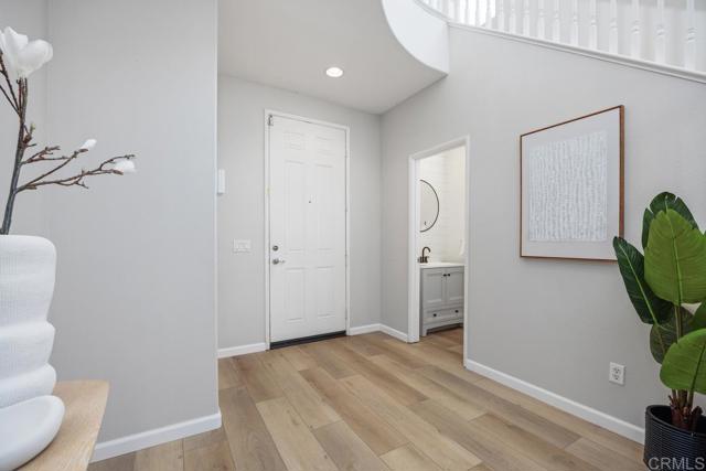 4016 Lake Shore Lane, Fallbrook CA: https://media.crmls.org/mediaz/21770871-a3f8-40e3-ad9d-f1c5dc6db579.jpg