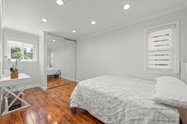 105 Calle Nivel, Los Gatos CA: https://media.crmls.org/mediaz/21774a42-b65a-4aca-95d0-d84df10cb0a8.jpg