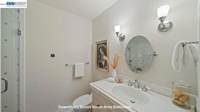 Image 38 of 60 For 5280 Sheridan Rd