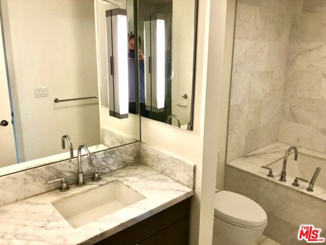 1705 Ocean Avenue, Santa Monica CA: https://media.crmls.org/mediaz/217a22e2-a2f0-43f8-9f78-aaf42236b705.jpg