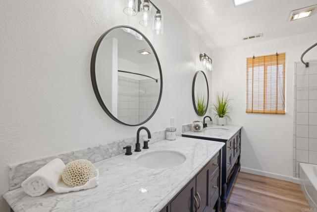 Detail Gallery Image 22 of 64 For 330 Skyline Dr, Vista,  CA 92084 - 5 Beds | 5 Baths