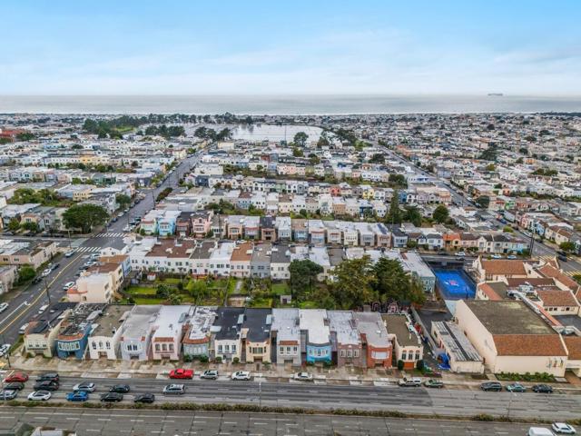 1959 19th Avenue, San Francisco CA: https://media.crmls.org/mediaz/217b2d79-4798-4ab7-9a02-8e2d8093c740.jpg