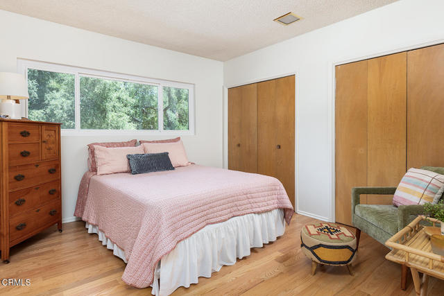 304 Mesa Lila Road, Glendale CA: https://media.crmls.org/mediaz/217bb5f4-dff9-463f-b21e-3494f0e5b1b2.jpg