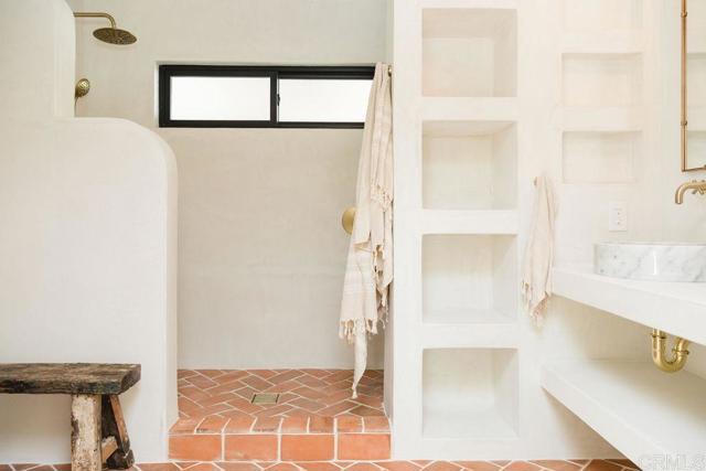 Image 24 of 41 For 1890 Basswood Avenue