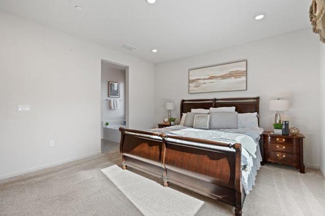 2111 Rosewood Drive, Hollister CA: https://media.crmls.org/mediaz/217c7fb2-517a-432e-8806-ad8bb8aa8bda.jpg