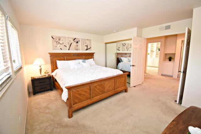 Detail Gallery Image 11 of 26 For 10908 Avenida Playa Veracruz, San Diego,  CA 92124 - 3 Beds | 2/1 Baths