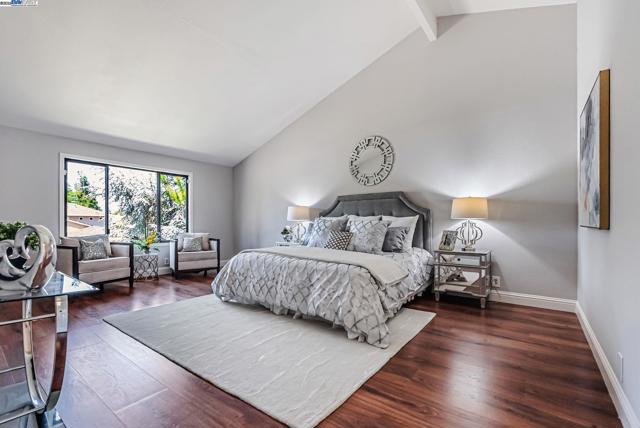 39622 Benavente Ave, Fremont CA: https://media.crmls.org/mediaz/217e4774-5493-4888-bf81-818abb988600.jpg