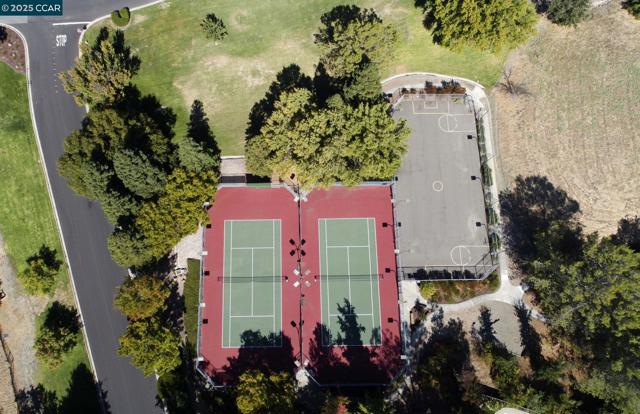 101 Stowbridge Ct., Danville CA: https://media.crmls.org/mediaz/2180e462-e54a-461a-999e-c63f2a2df517.jpg