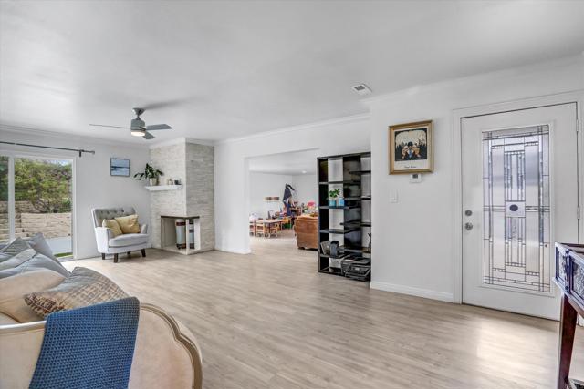 1629 primera Street, Lemon Grove CA: https://media.crmls.org/mediaz/2181b88f-b97c-4402-97ee-a6a9e9ad1d86.jpg