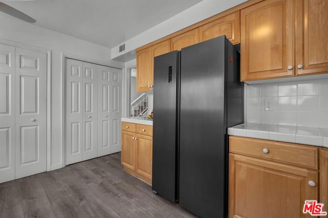 11260 Overland Avenue, 19C photo 5