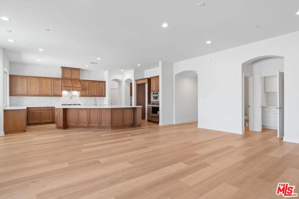 MLS #25619717 image #19