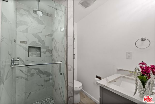 10236 S 1st Avenue, Inglewood CA: https://media.crmls.org/mediaz/218260ab-0748-4d6b-8589-59b5cd3af139.jpg