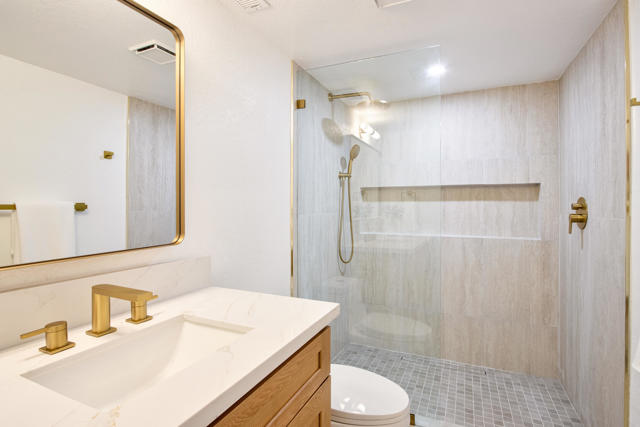Image 24 of 53 For 41690 Woodhaven Drive